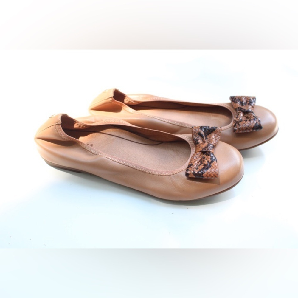 Vionic flats